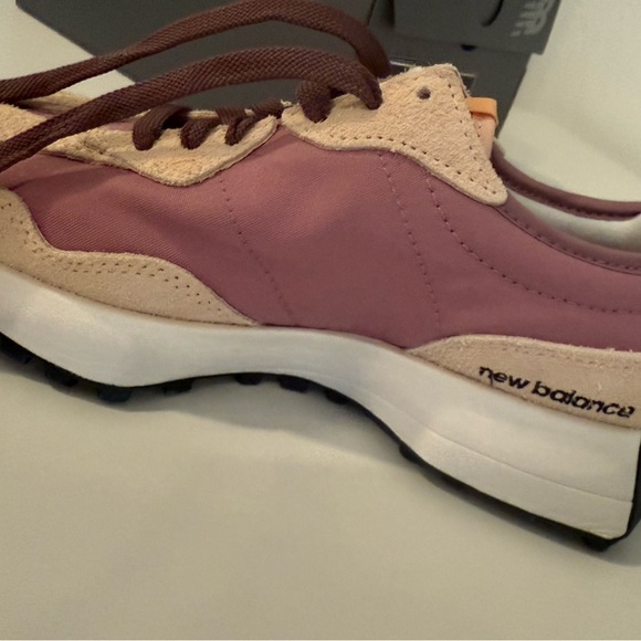 New Balance 327 EUC Women's Sneakers in Pink and Tan - Picture 11 of 11